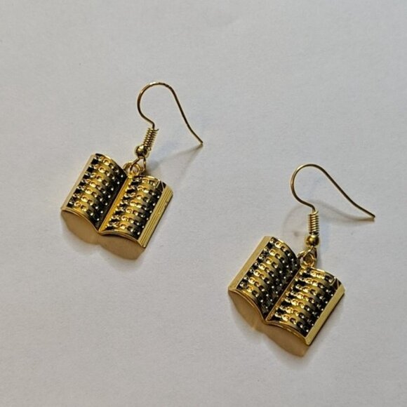 Open book gold drop earrings - Picture 2 of 4
